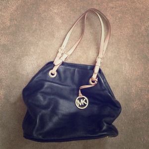 Black leather Michael Kors tote