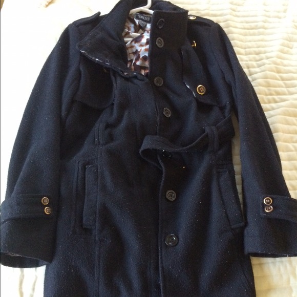 Black tote jacket