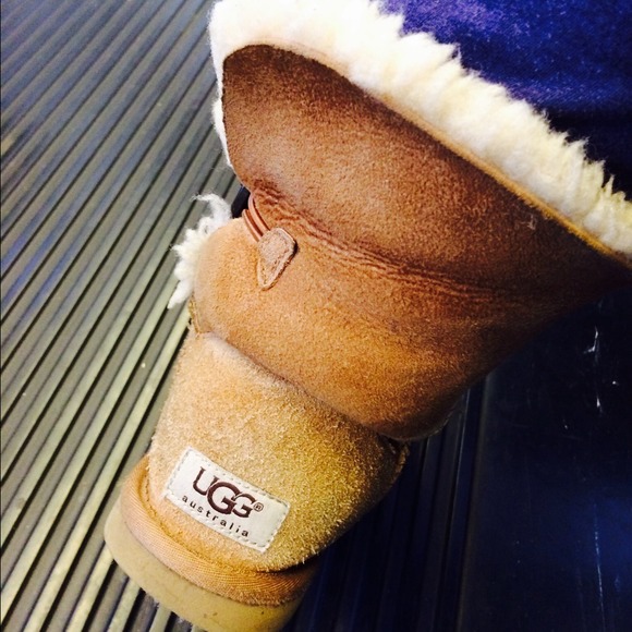 Boots - Picture 2 of 4