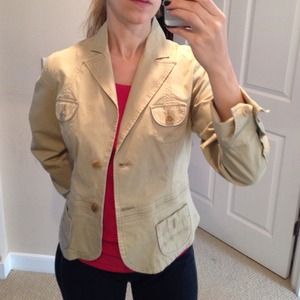Indigo palms by tommy Bahamas jacket in khaki.