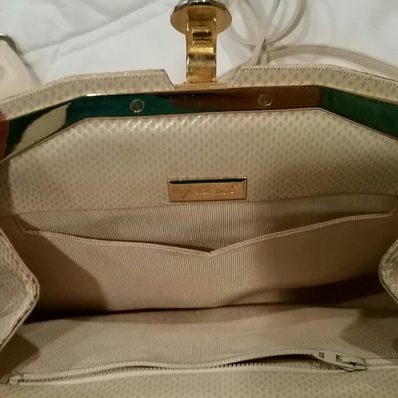 Purse - Picture 2 of 3