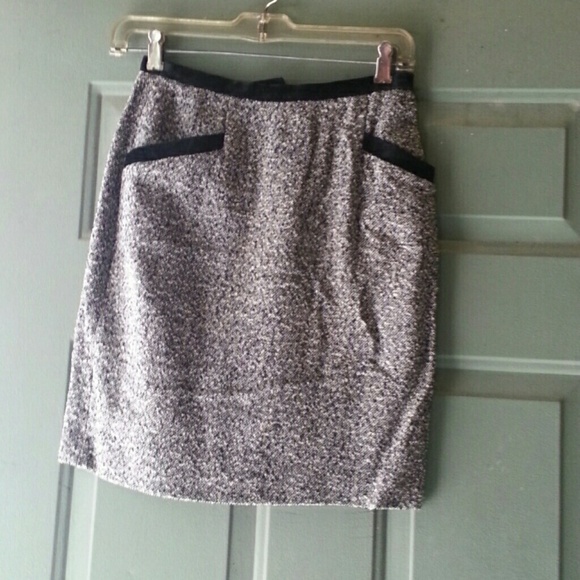 Black boucle worsted wool pencil skirt
