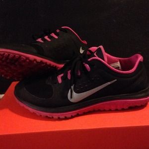 Nike FS Lite Run