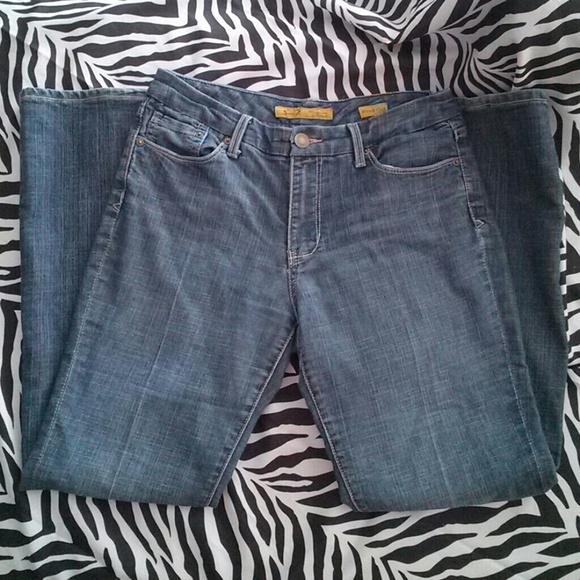 Seven Jeans