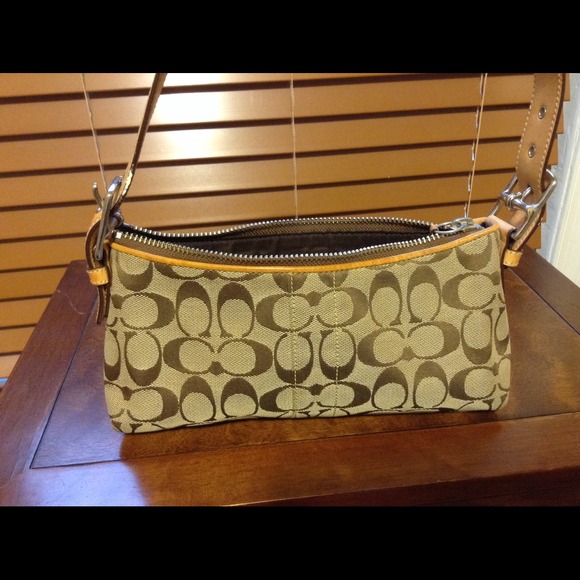 SOLD. Authentic Coach Purse - Picture 2 of 4