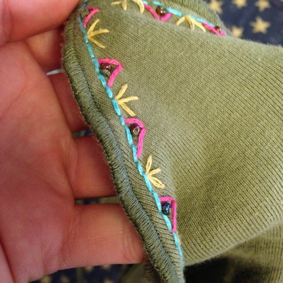 Green Halter Top - Picture 4 of 4