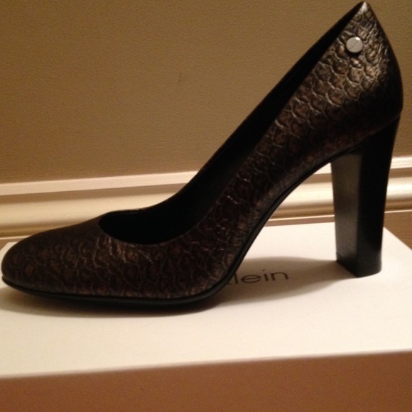 Calvin Klein pumps