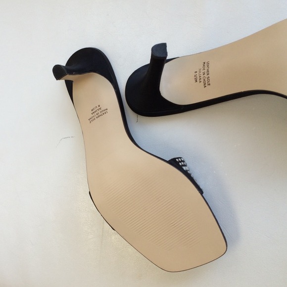 Black Rhinestone Pumps - Picture 3 of 4
