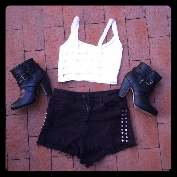 ANGL Tops - ⓃⓌⓉ GOING OUT CAGE STRAP BACK CROP TOP BRALETTE