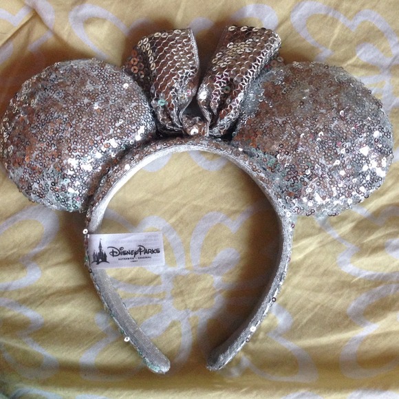 Silver sequin Minnie Mouse headband