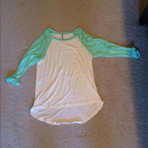 Hi low Raglan baseball tee