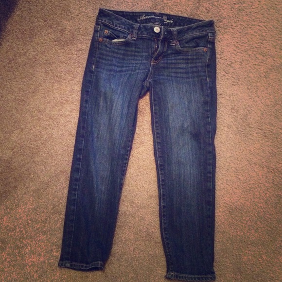 American eagle capris.