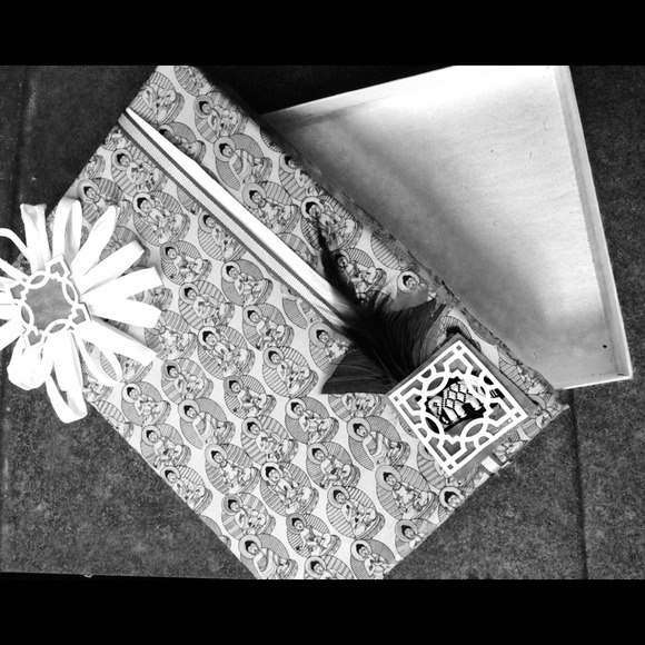 Handmade Card Box - Picture 3 of 3