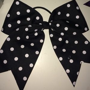 Cheer bow