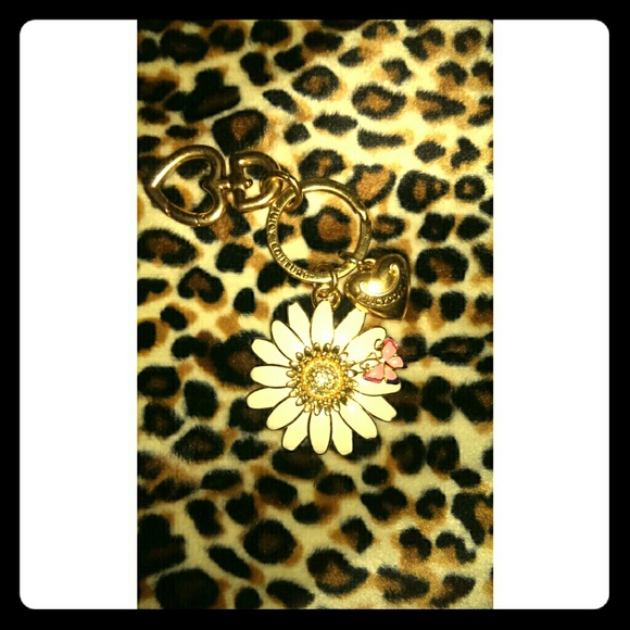 Juicy Couture Daisy Keychain