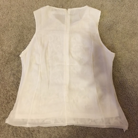 Lace white shirt - Picture 3 of 4