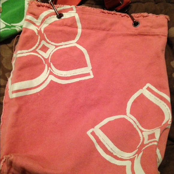 BCBG Tote.. Never carried - Picture 2 of 3