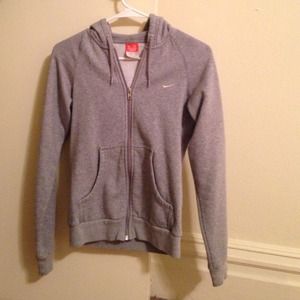grey zip up Nike sweatshirt