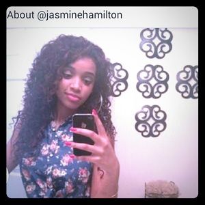 !!!!!!!! SCAM!!!!!!!! Don't buy from her!!!!!!