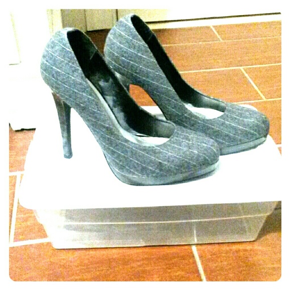 Shoes - Picture 1 of 1