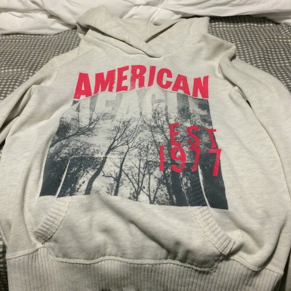 American eagle sweatshirt