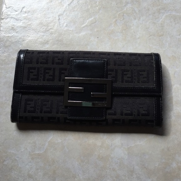 Fendi black wallet