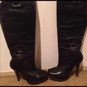 Knee high leather black boots