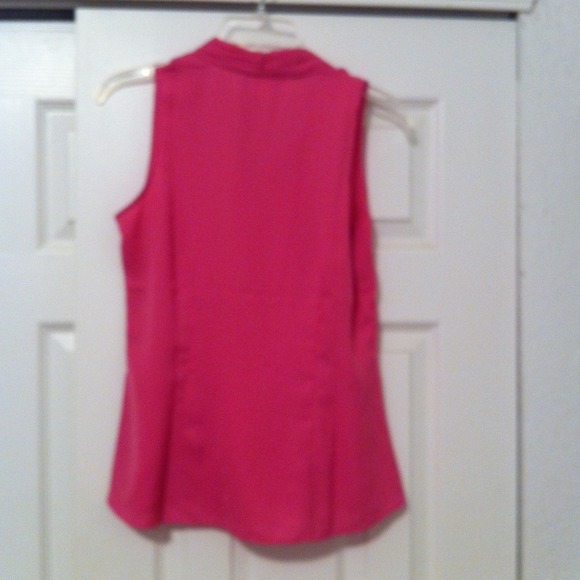 Pink blouse - Picture 3 of 4