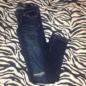 Dark wash american eagle skinny jeans