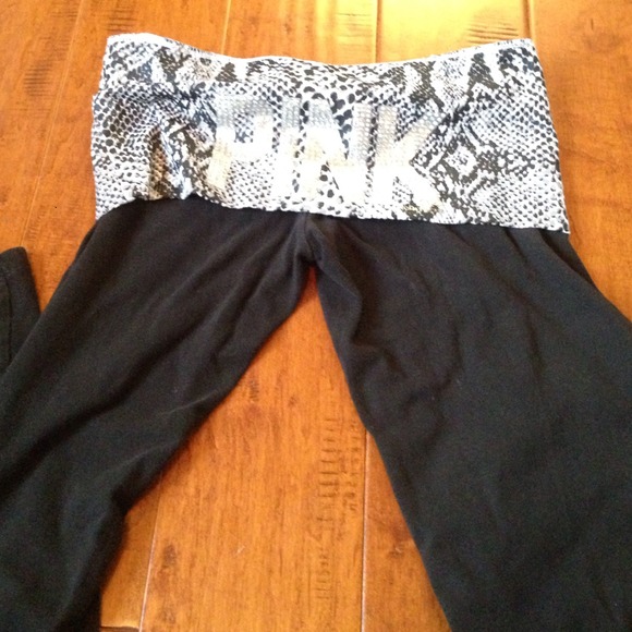 Victoria secret yoga pants!
