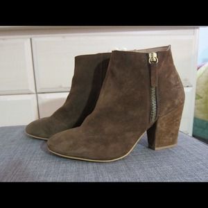 Zara brown suede heeled booties