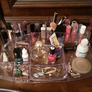 Makeup organizer