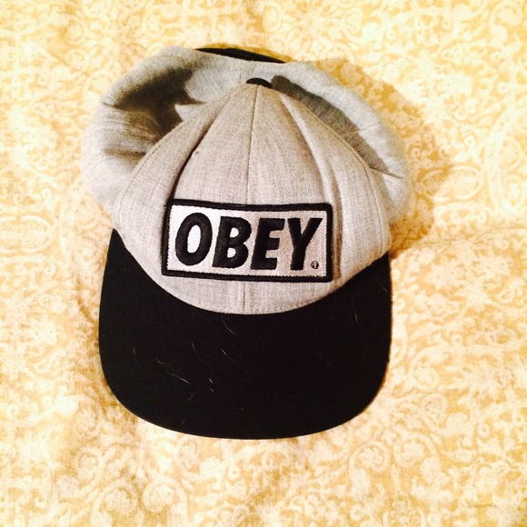 Free with purchase! Teenagers love OBEY - Picture 1 of 1