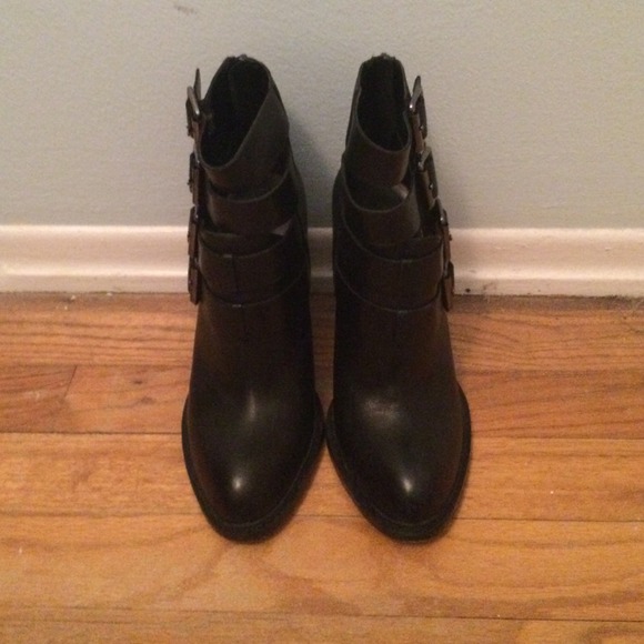 SOLD - Picture 2 of 4