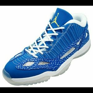 Jordan 11 Retro Low Argon Blue / Zest White