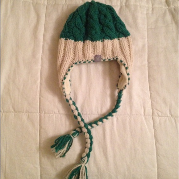 💚American Eagle Earflap Beanie💚
