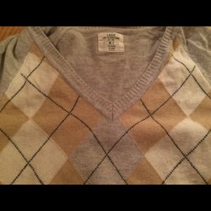 **Sale** H&M grey argyle sweater. Size small