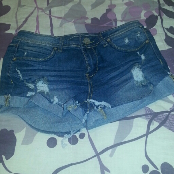 Almost Famous shorts