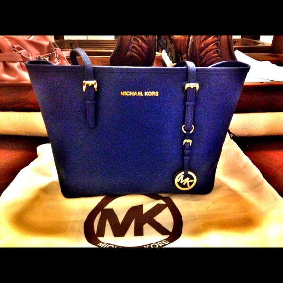 ✨MUST HAVE ✨ Michael Kors handbag