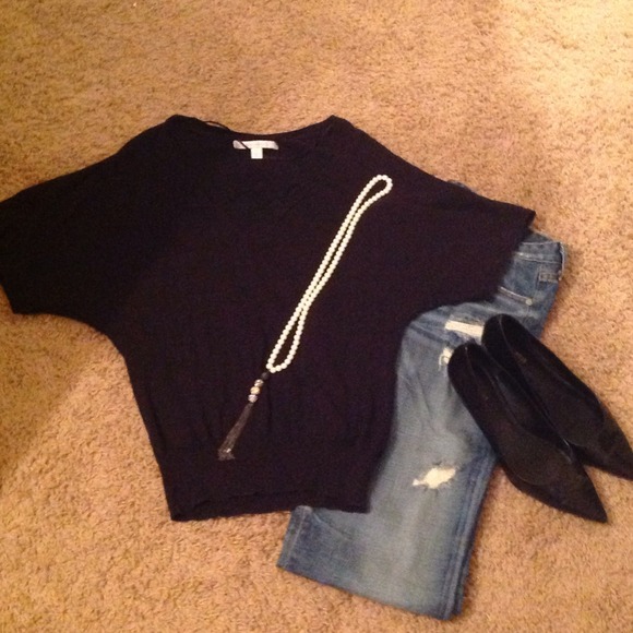 Light weight sweater