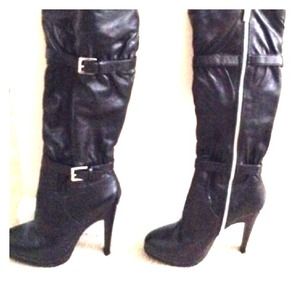 ★ Michael Kors Boots (Size 7) ★