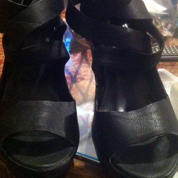 Sexy Black strappyWedges