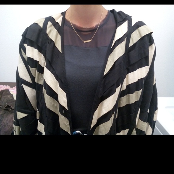 Unique vintage layered coat - Picture 3 of 3