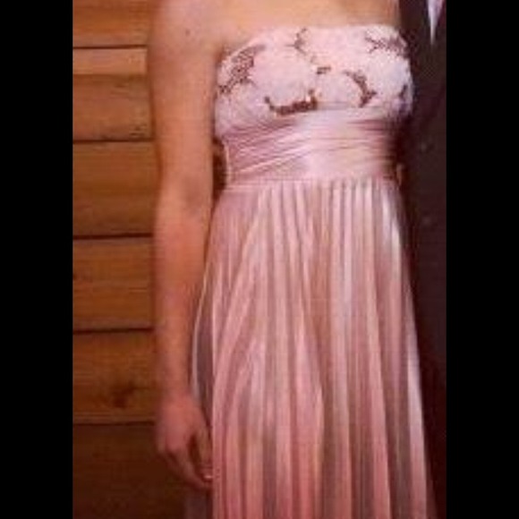 Floor length formal gown - Picture 3 of 3