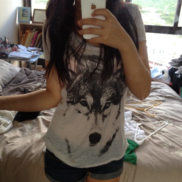 EXPRESS sheer wolf tee
