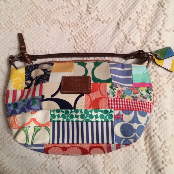 Authentic Coach small multicolored patchwork purse - Picture 1 of 4