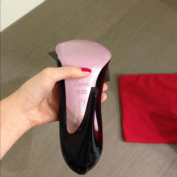 24HourSale: HPx4 NWT Mesh Bow RED Valentino pumps - Picture 2 of 4