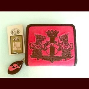 Juicy Couture Scottie Embroidery Zip Wallet