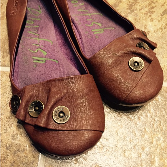 Blowfish tan leather flats