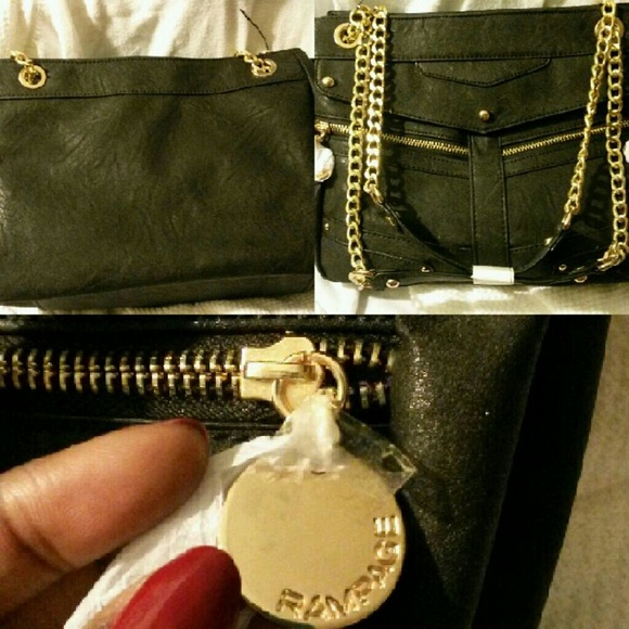 Black medium purse
